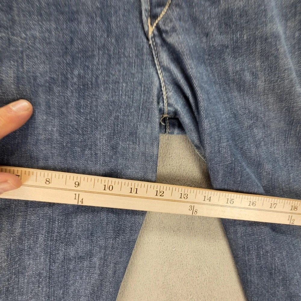 Vintage Levis Engineered Jeans Mens 33x34 Blue Twisted Medium Wash Button Fly